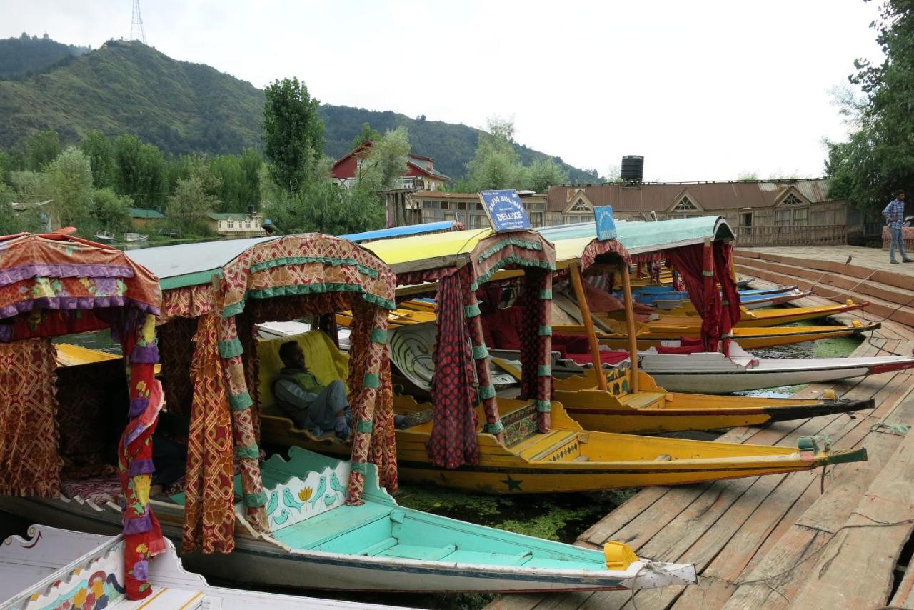 Houseboat Shamus Maqbool Hotel Srinagar  Exterior photo